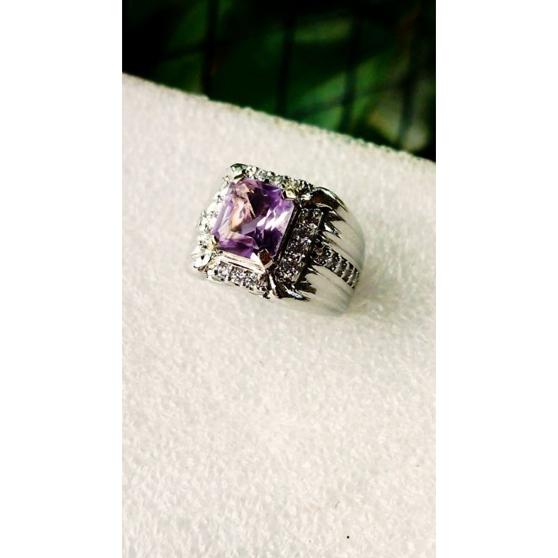 natural ametiys(quartz)/kecubung asihan Kalimantan original,batu permata asli original garansi 100%