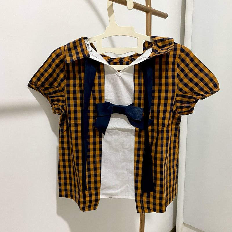 Baju kotak kuning biru