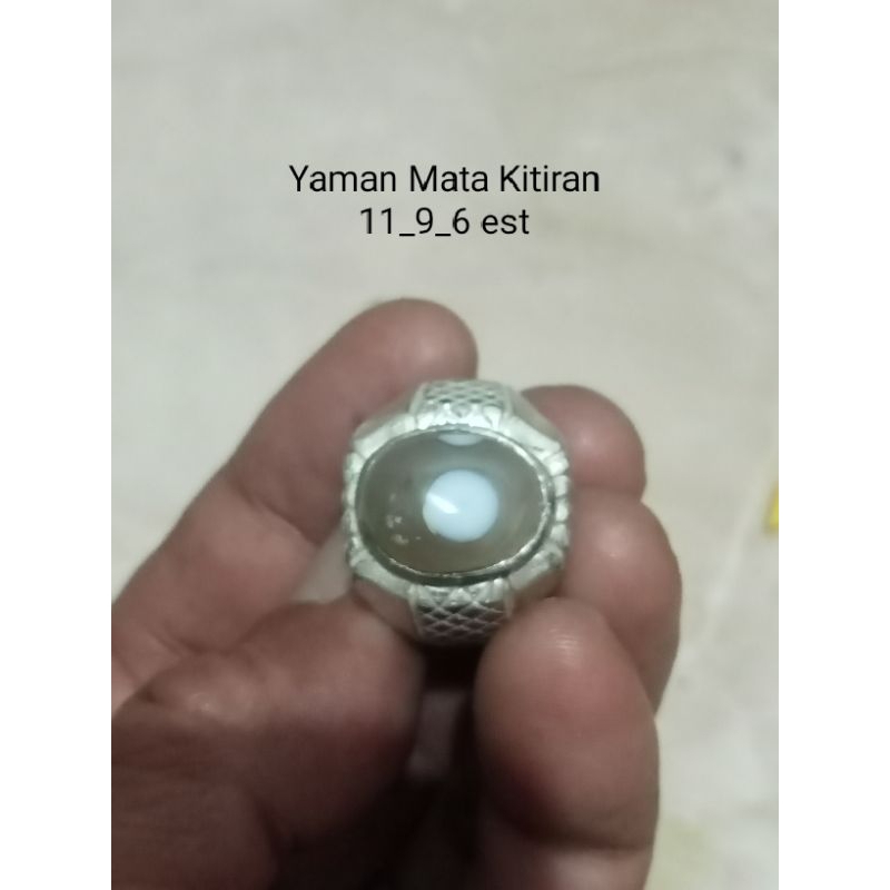 Akik Yaman Mata Kitiran Warna Putih