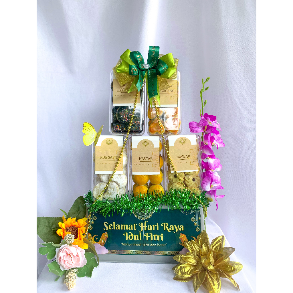 

Parcel Hari Raya22/Hampers/Custom Parcel/Cookies Parcel/Kue kering/Nastar/Mawar Semprit/Kue Kacang/Kacang Siram Cokelat/Putri Salju