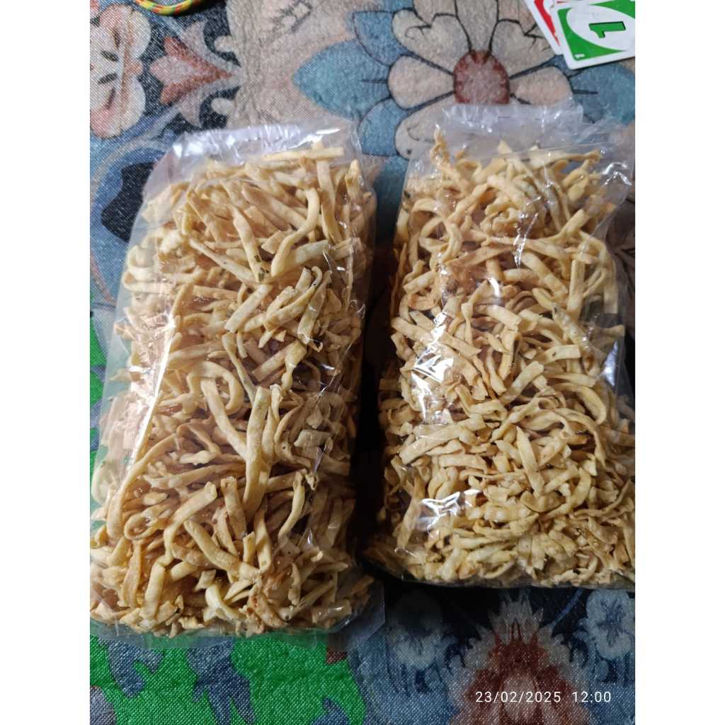 

Kue Sistik atau stik bawang renyah gurih