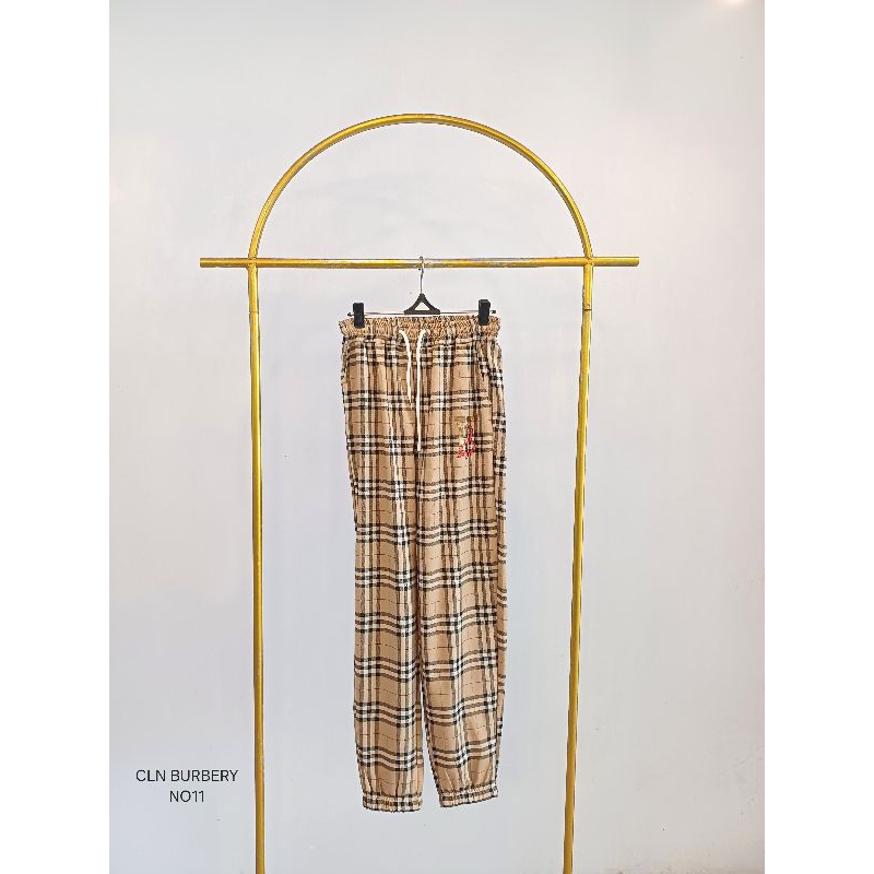 celana wanita kulot/celana joger kotak kotak/cln burbery no11