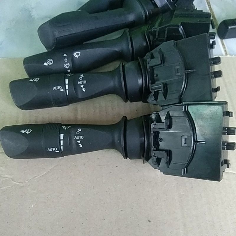 saklar wiper Avanza Veloz 2022