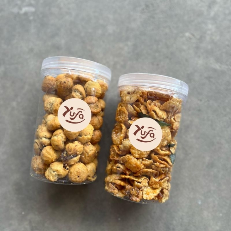 

PAKET 2 JAR 1000ml SOES COKLAT & EMPING DAUN JERUK untuk SOUVENIR ULANG TAHUN HAMPERS | GROSIR