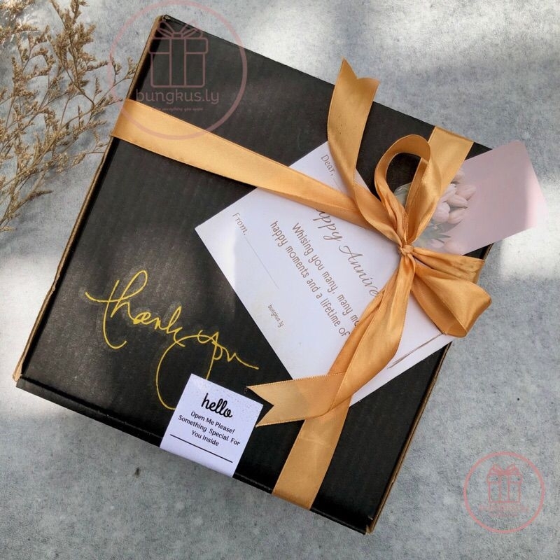 

Box Hampers |Gift Box | Kotak kado Ulang Tahun | Hampers | Kardus Hampers