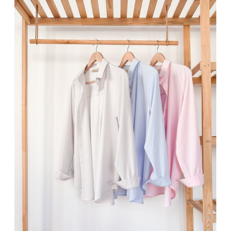 Kemeja fit wanita /outfit monokrom/Outfit Kuliah Simple/Kemeja Kantoran/Kemeja Aesthetic