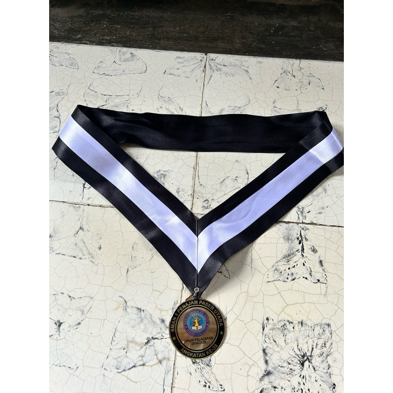 Samir Wisuda Medali Kuningan Etsa (Custom)