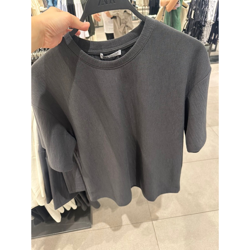 Kaos Pria Motif Zara