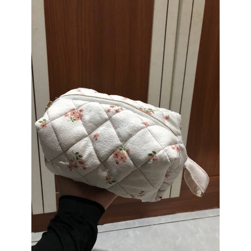 pillow puch/pouch makeup