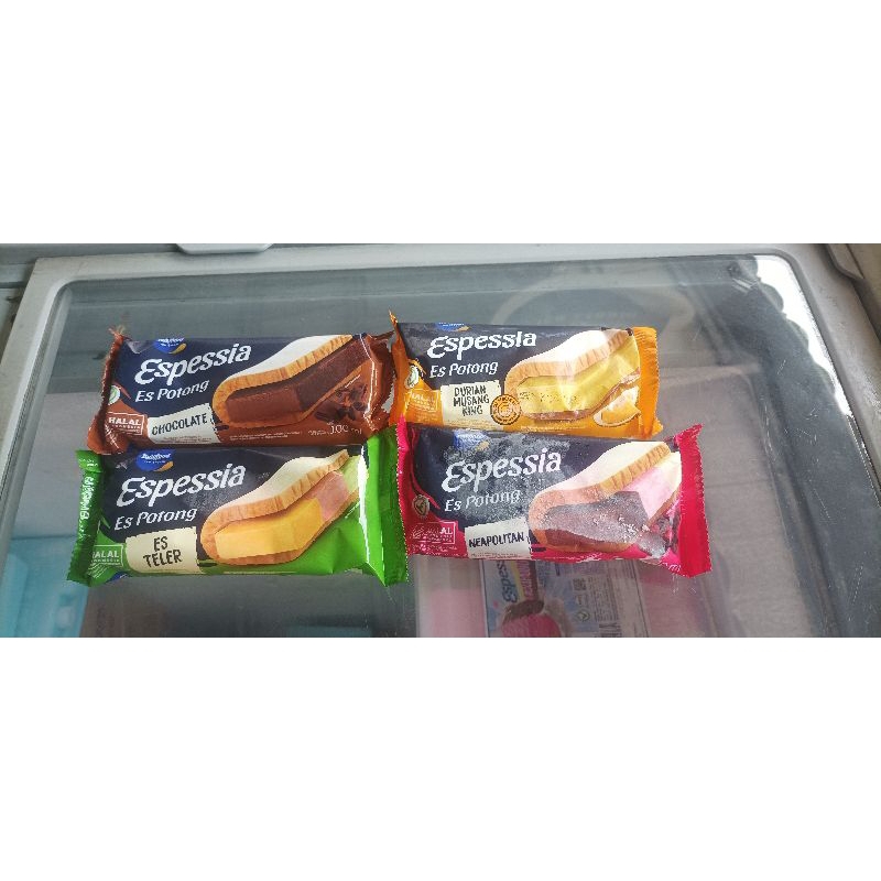 

Espessia Es potong mix 4 rasa isi 20 pcs dalma 1 karton