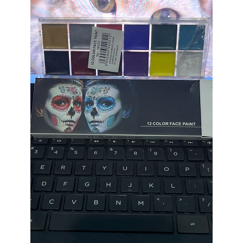 

12 color face paint