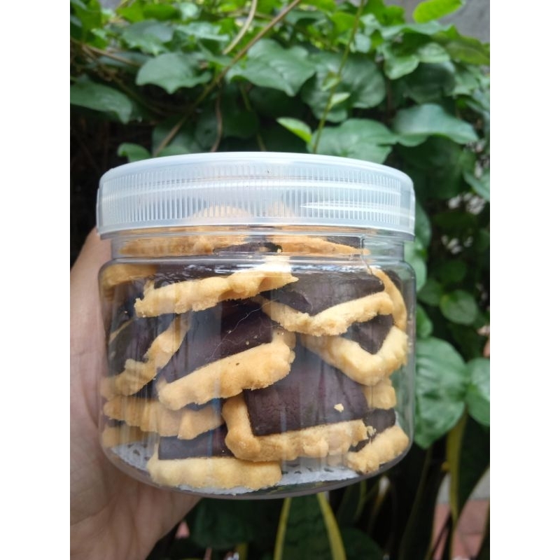 

Sandwich Coklat Toples 400 ml