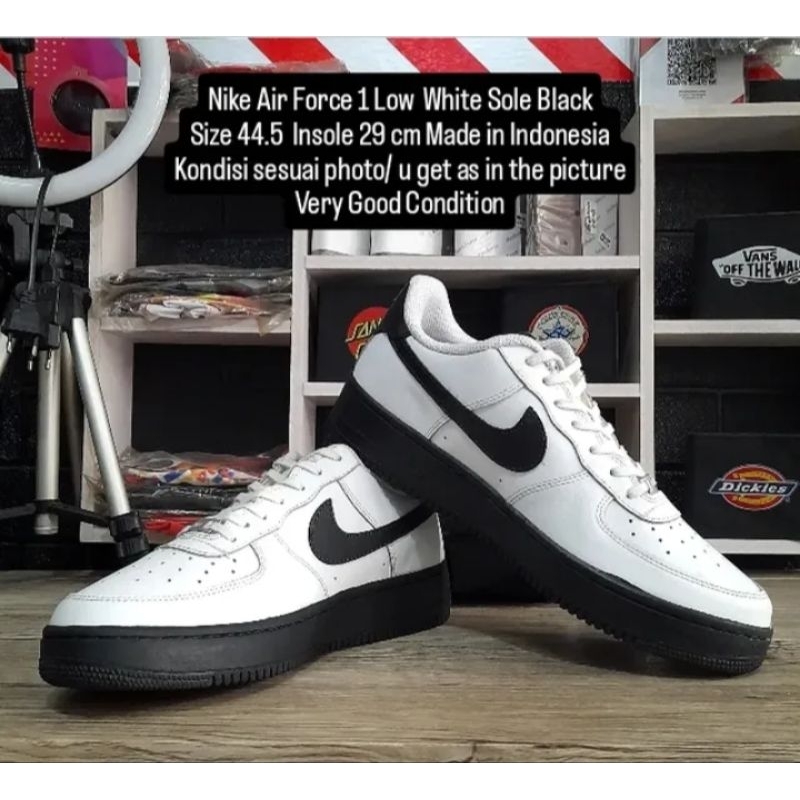 Sepatu Nike A F 1 Low White Sole Black Size 44.5 Insole 29