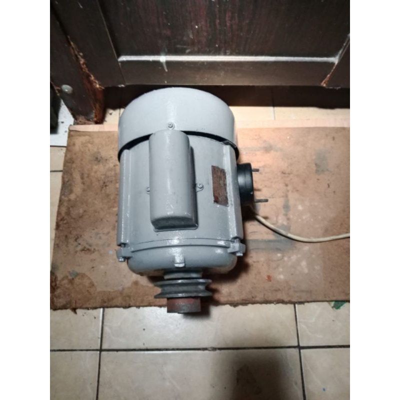 Dinamo penggerak 1/2hp 1 phase RPM1400/RPM2800