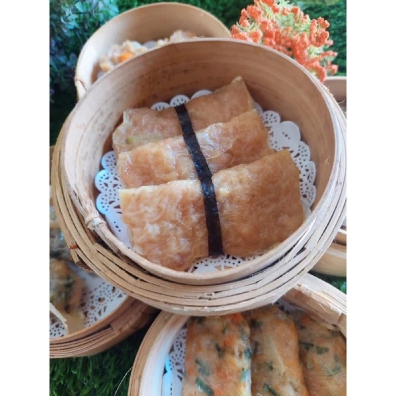 

Dimsum Lumpia Nori isi 10pcs (isi ayam udang)