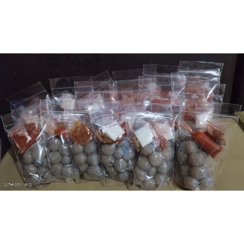 

baso aci assal isian ayam suwir pedas