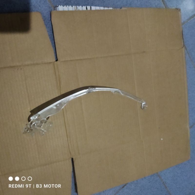 kaca alis dalam vario sebelah kiri alis lampu depan Honda Vario 125 150 led old bekas copotan