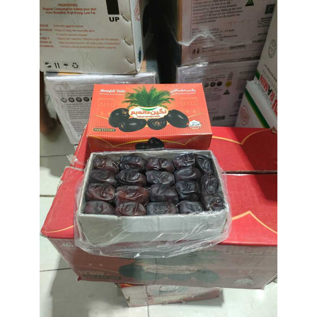 

Kurma Bam Fresh Dates 500gr-Kurma Bam Mazafati-Kurma Bam-Kurma Anggur-Kurma Madu
