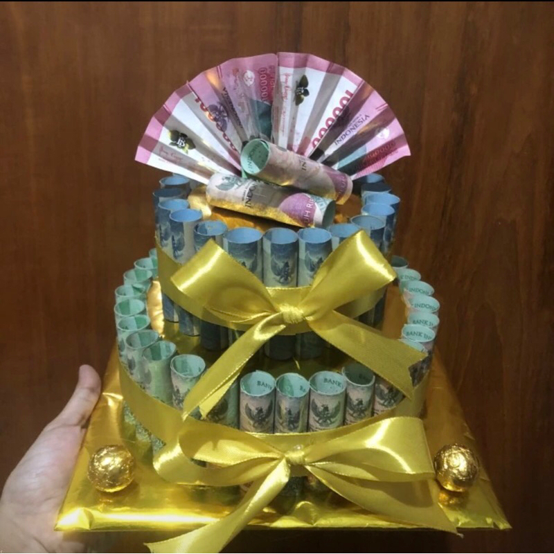 

Hampers Lebaran Money Cake dengan toper Selamat Idul Fitri 2000k
