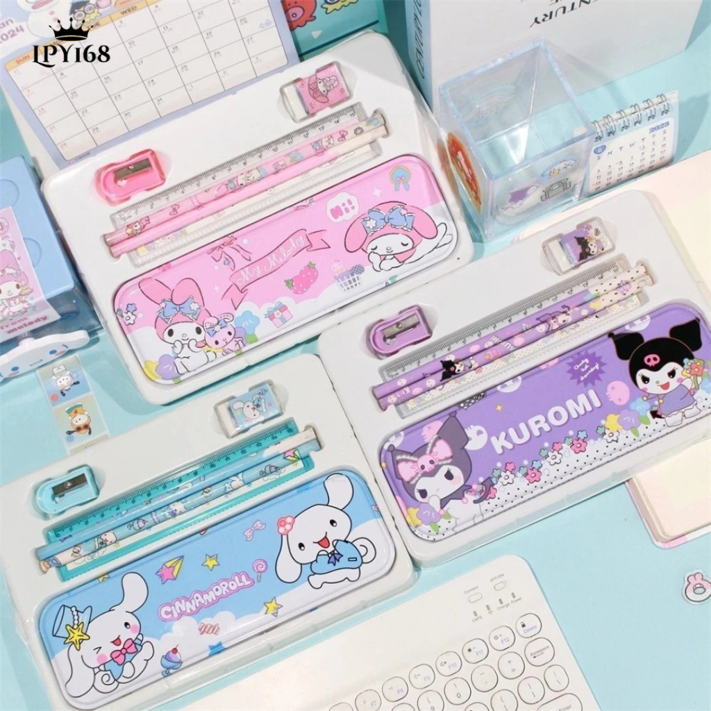 

KOTAK TEMPAT PENSIL CRAYON ANAK SET 7 IN 1 KUROMI / KOTAK PENSIL KUROMI / STATIONERY TEMPAT PENSIL ALAT TULIS KUROMI