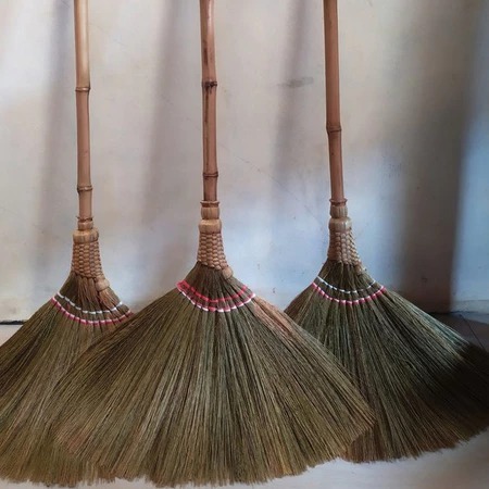 Sapu Rayung - Sapu Lantai - Sapu Ijuk Jerami Tradisional