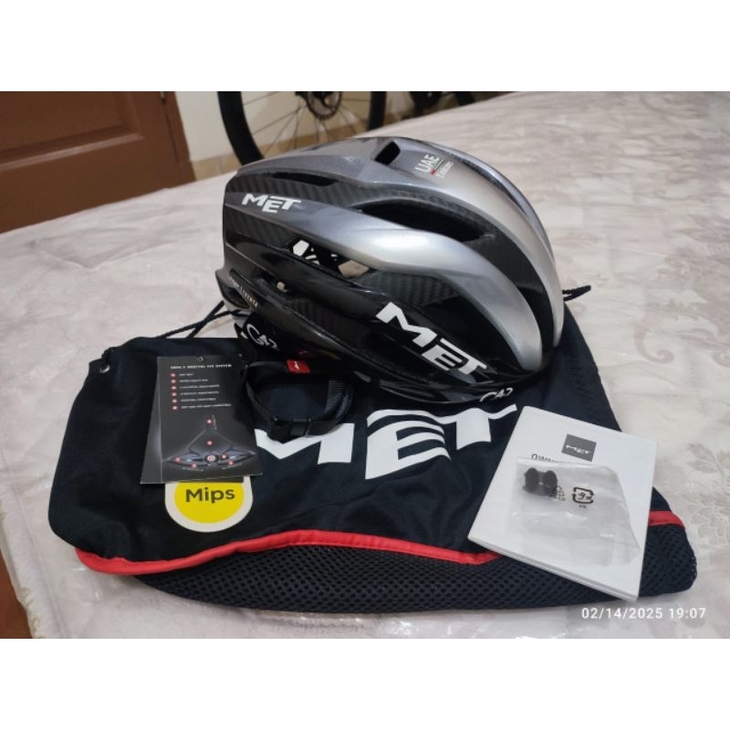 Helm Met Trenta UAE