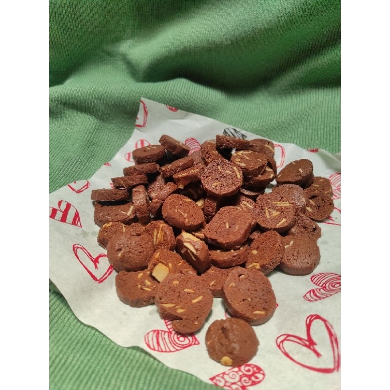 

Sable Almond Choco Cookies
