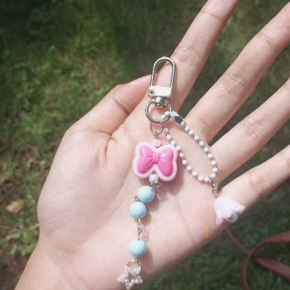 (Tomorrow Is Better) Keychain Pita