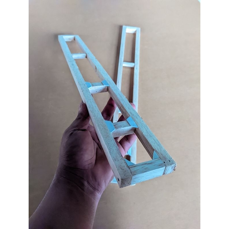 sasis truk miniatur skala 12