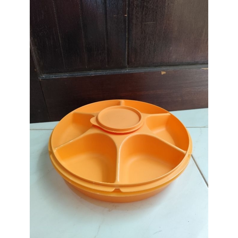 Tupperware Large Serving Center