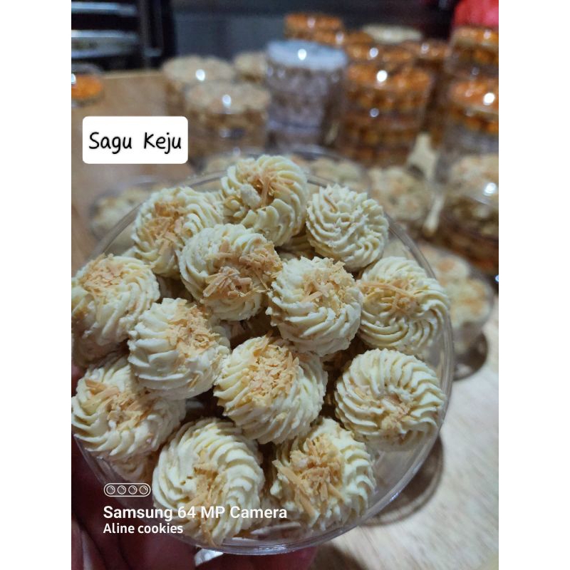 

Sagu keju hampers lebaran