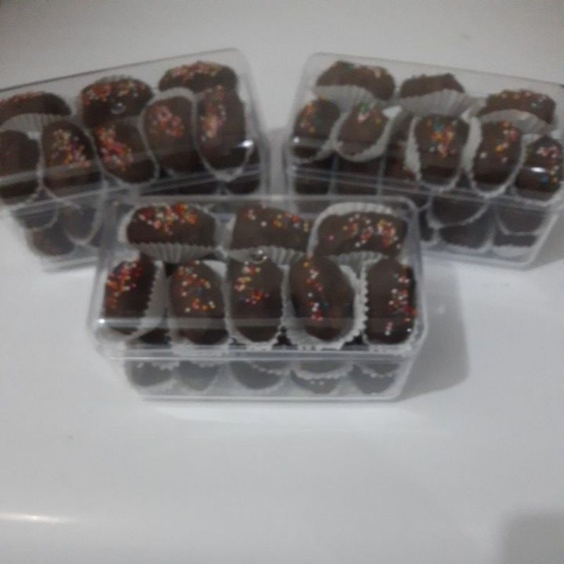 

Makanan ringan camilan kurma coklat kemasan toples 400gr