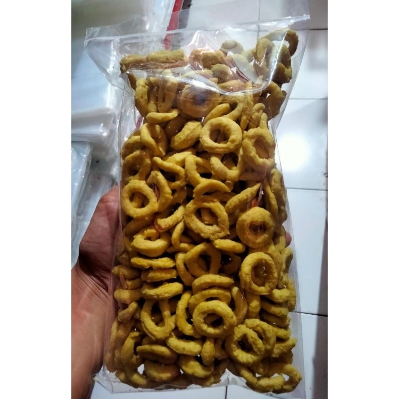 

MAKANAN RINGAN/ JAJANAN/ CAMILAN ALEN - ALEN ATOS KEMASAN 250 GR