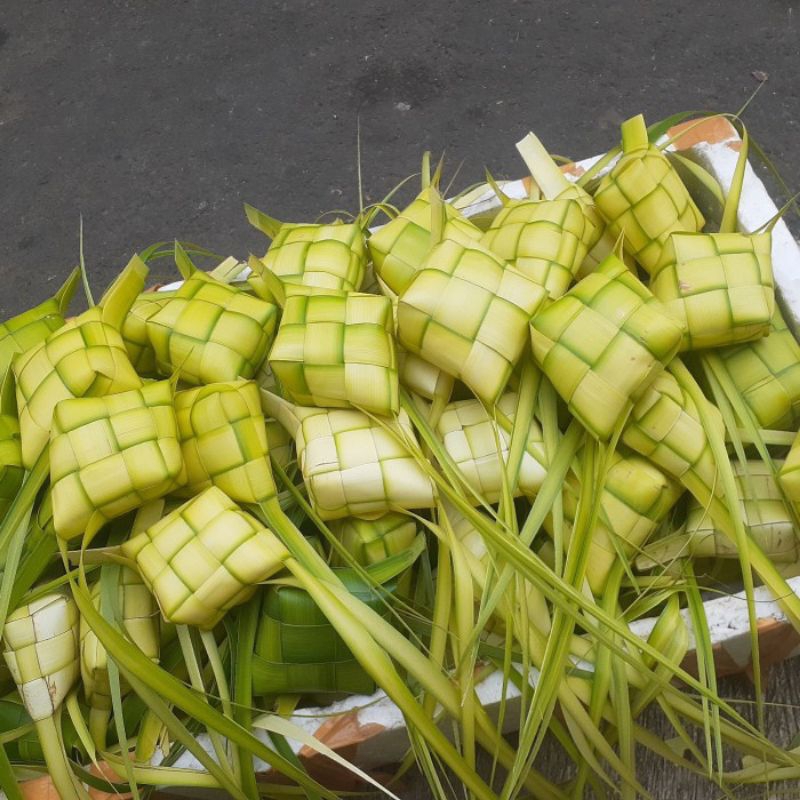 

Ketupat Janur Kosong Ketupat Lebaran Ketupat Daun Kelapa Ketupat Nasi