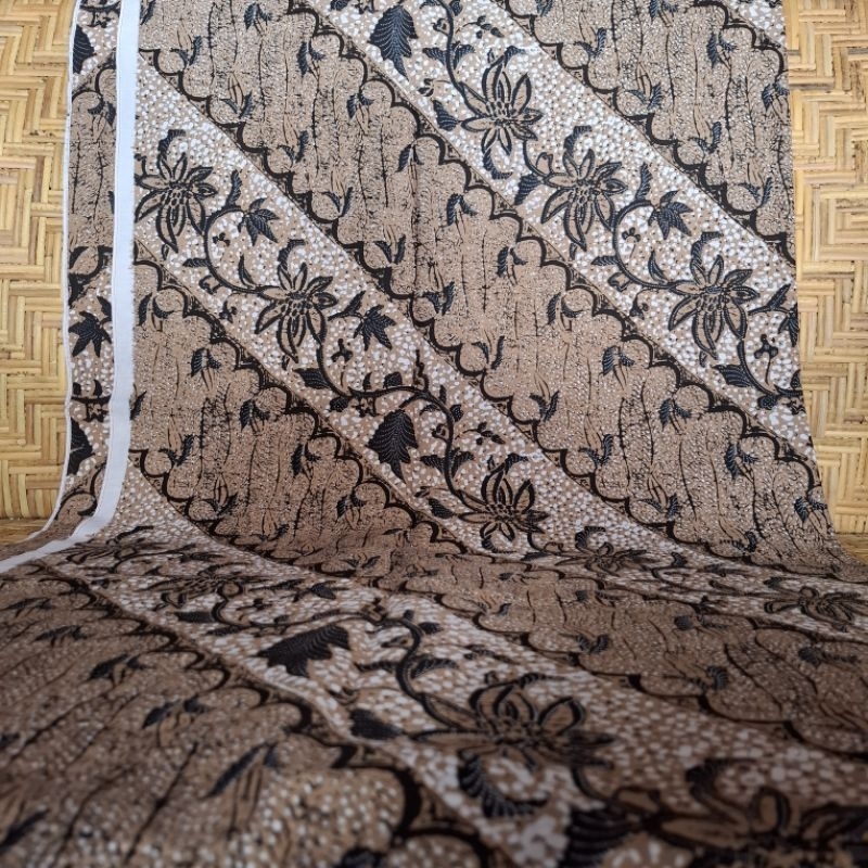 Kain Batik Rok Wiru Selendang Lawasan Lereng Seling Dagel Krem Pastel Bawahan Tradisonal Pria Wanita