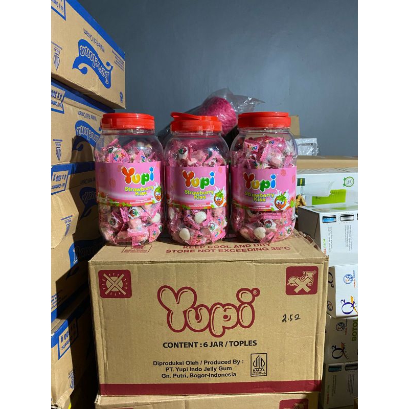 

YUPI KEMASAN TOPLES {300gr}