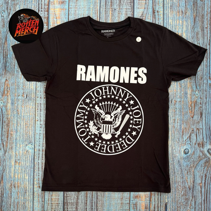 Kaos T-Shirt Band - Ramones - Hey Ho Official Merchandise