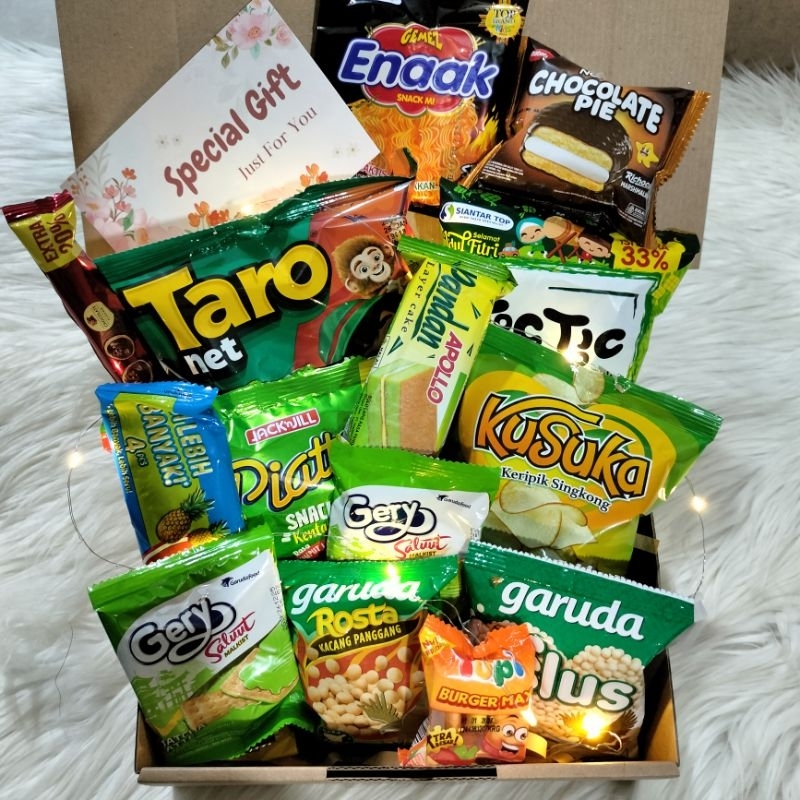

Hampers kado Snack box gift teman guru saudara lebaran parcel
