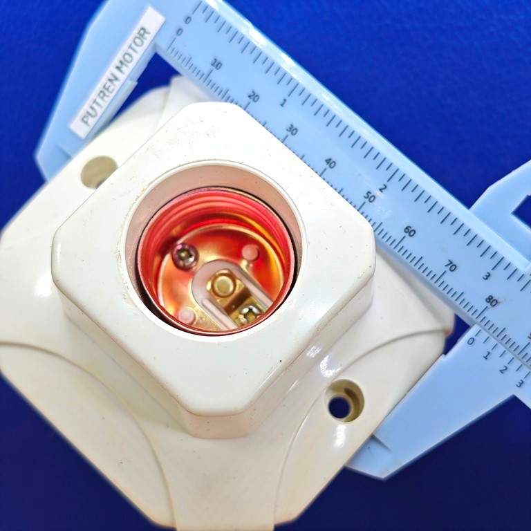 TER MURAH FITTING PLAFON SEGI 4 fiting tempel e27 lampu led rumah plafon ternit kayu 2a 250v 2 amper