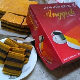 LAPIS LEGIT SPECIAL / LAPIS LEGIT ANGGREK SPECIAL