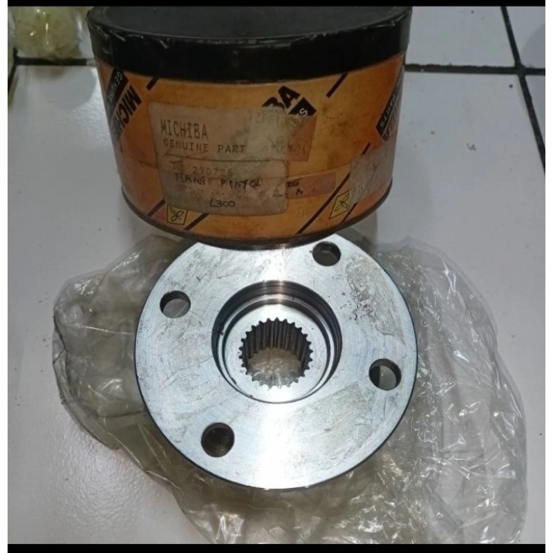 yoke flange Mitsubishi l300 l300 diesel bensin merk Michiba