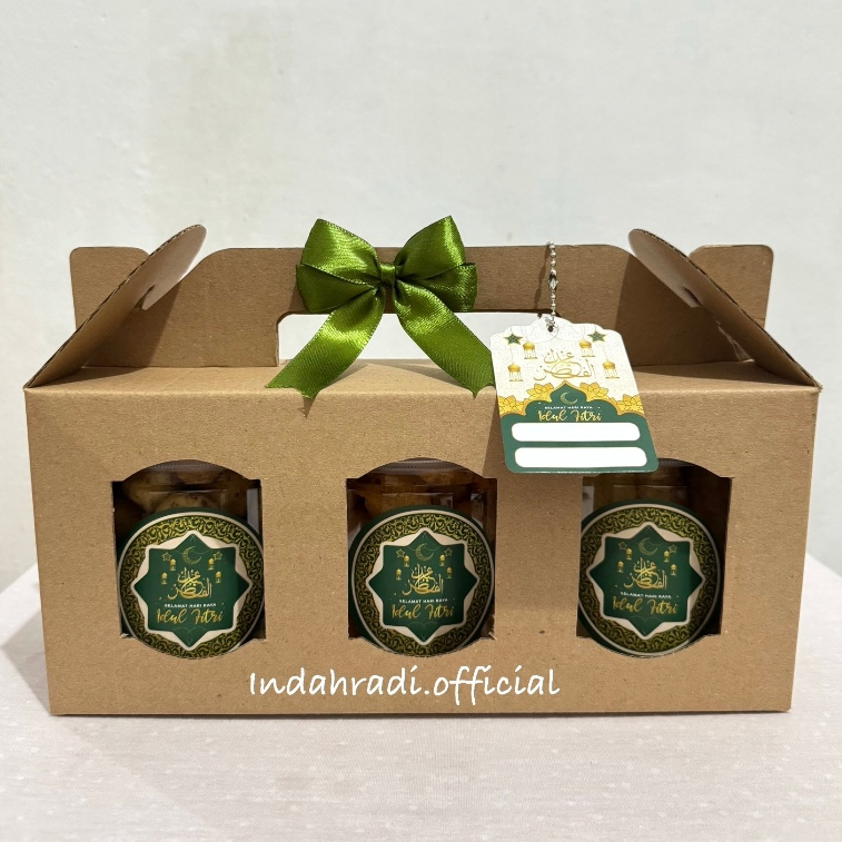 

HAMPERS SNACK JAR ISI 3 TOPLES HAMPERS LEBARAN IDUL FITRI