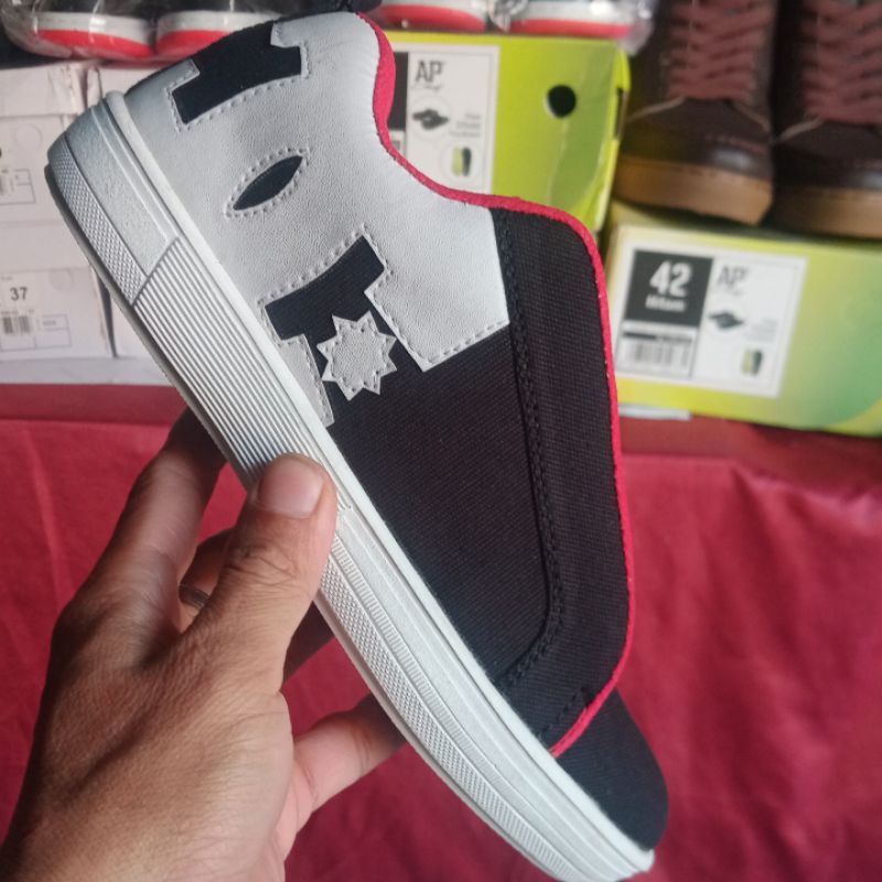 sepatu sekate anak gembung,kulit sapi