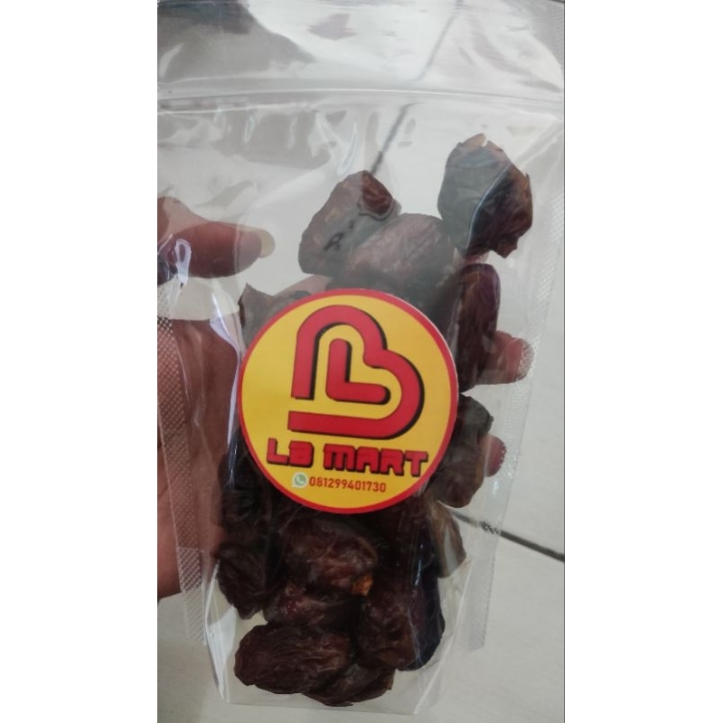 

Kurma manis enak