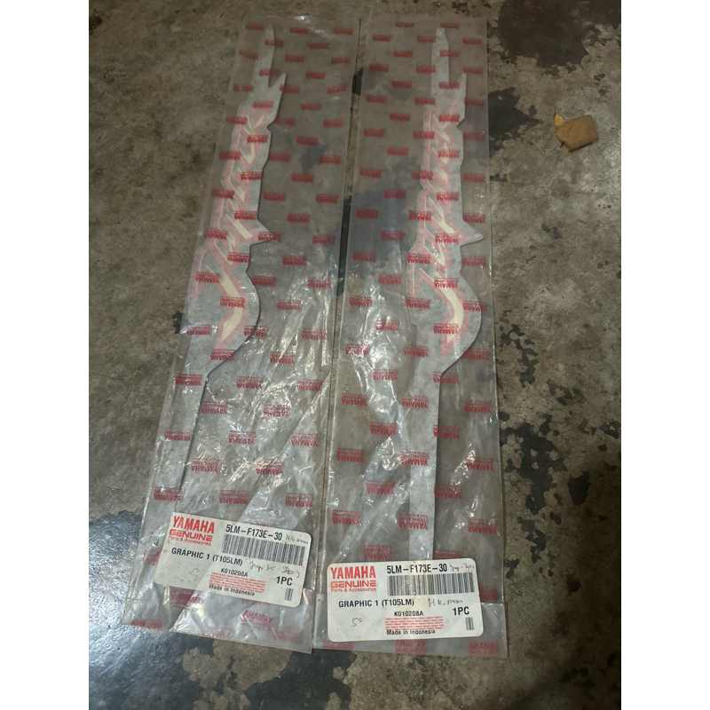 striping jupiter 2001 hitam bagian body belakang original