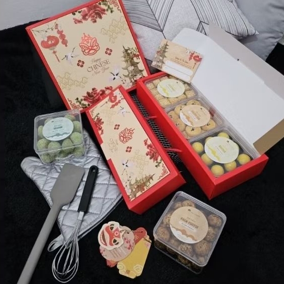 

Chinese Lunar New Year Hampers - Jar Premium Cookies by matchamochibakes