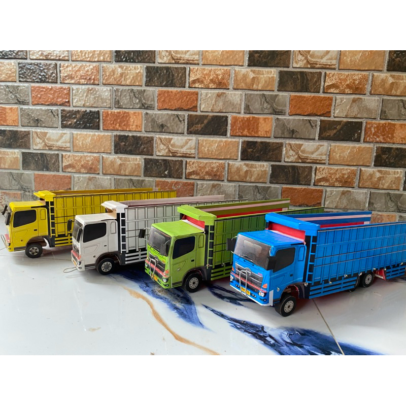 mainan anak/miniatur truk/truk oleng/miniatur truk oleng termurah/miniatur truk variasi lampu/miniat