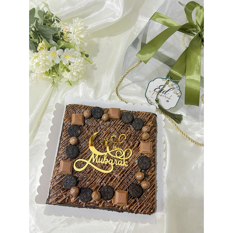 

Fudgy Choco Brownies special Christmas Hampers Natal