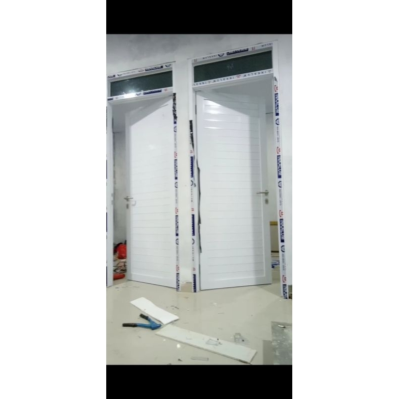 pintu aluminium panel