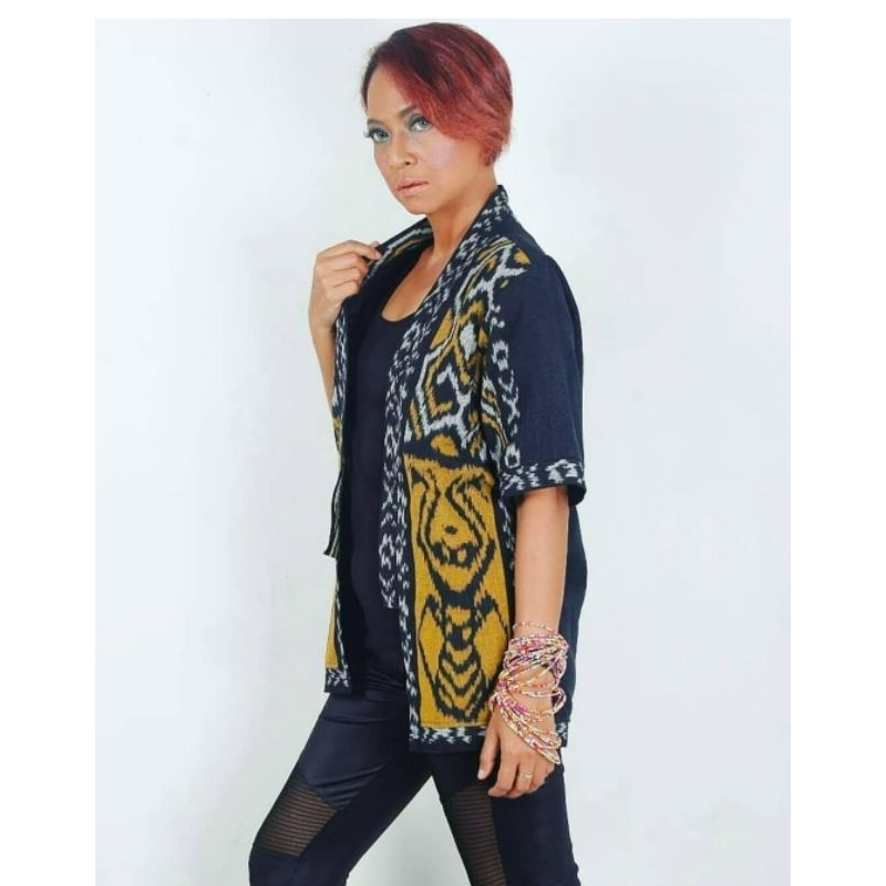 BLAZER WANITA LENGAN PENDEK MOTIF TENUN ASMAT